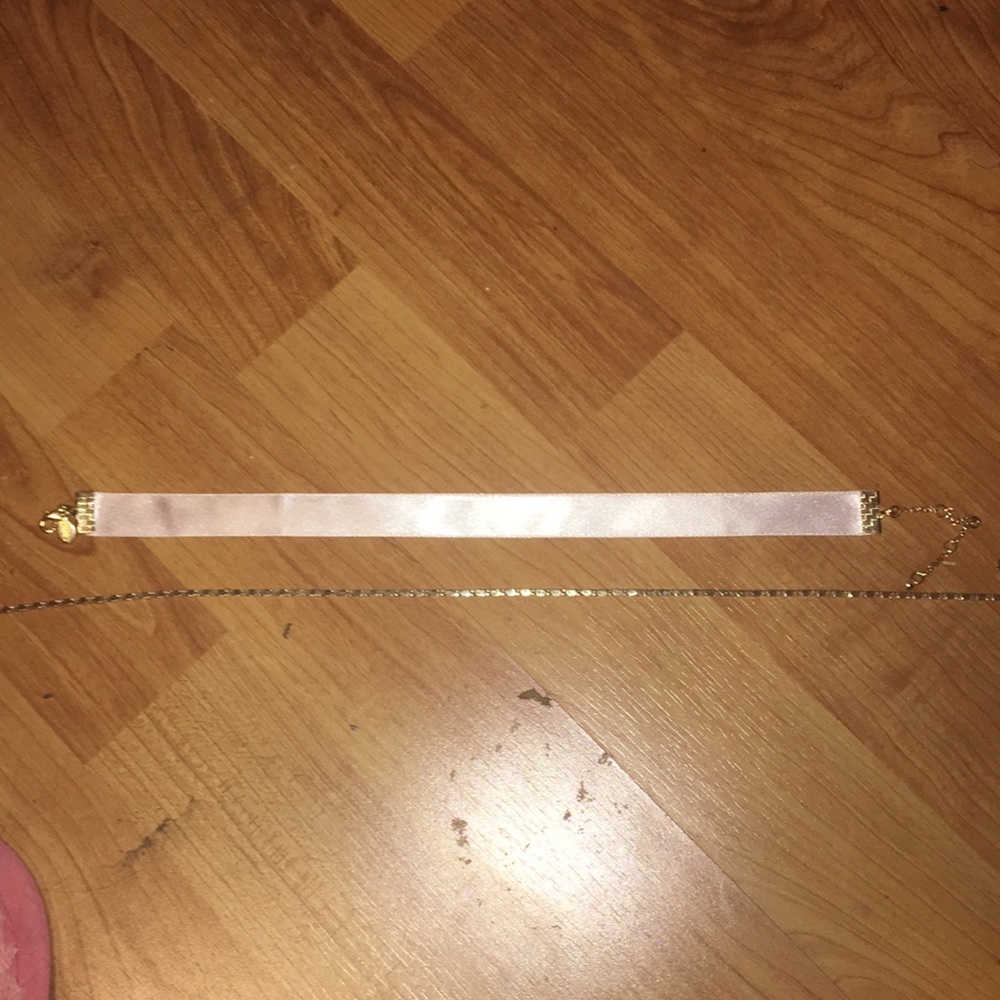 Chocker bundle